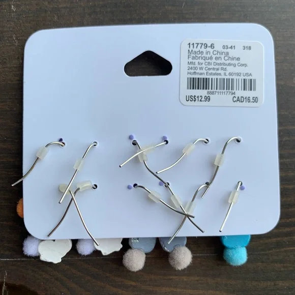 Claire’s | Animal Pom Pom Drop Earrings - Picture 6 of 7